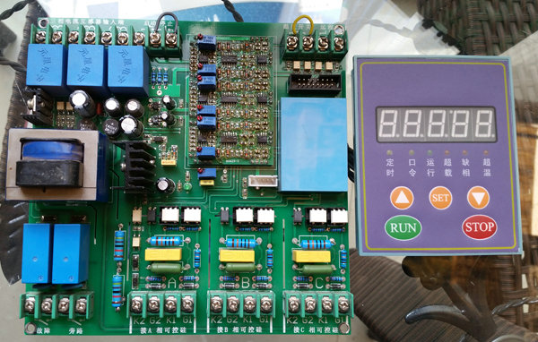 XBC全数字电动机软启动控制板（LED数码管显示）